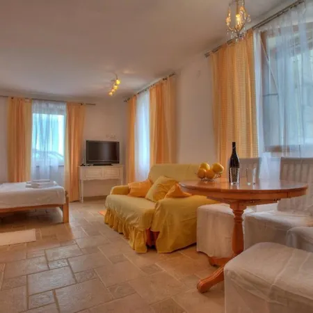 Rotondo Apartments Kastela Exterior photo