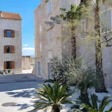 Rotondo Apartments Kastela Exterior photo